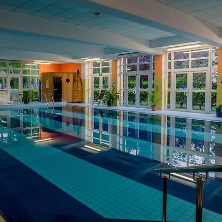 Hotel *** Nat Kołobrzeg Extérieur photo