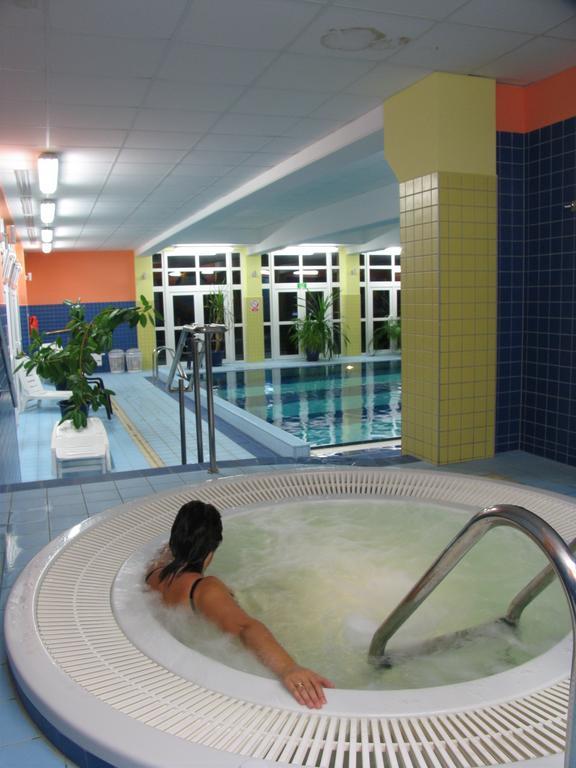 Hotel *** Nat Kołobrzeg Extérieur photo