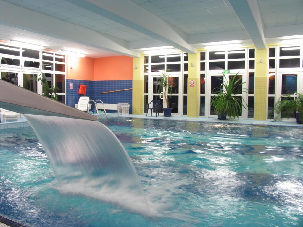 Hotel *** Nat Kołobrzeg Extérieur photo