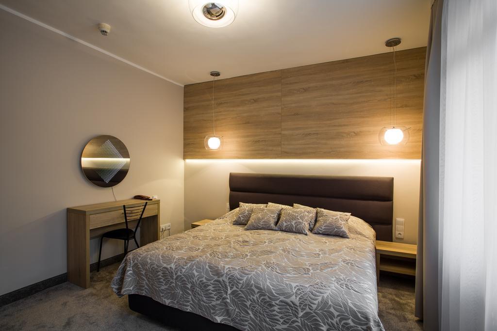 Hotel *** Nat Kołobrzeg Extérieur photo