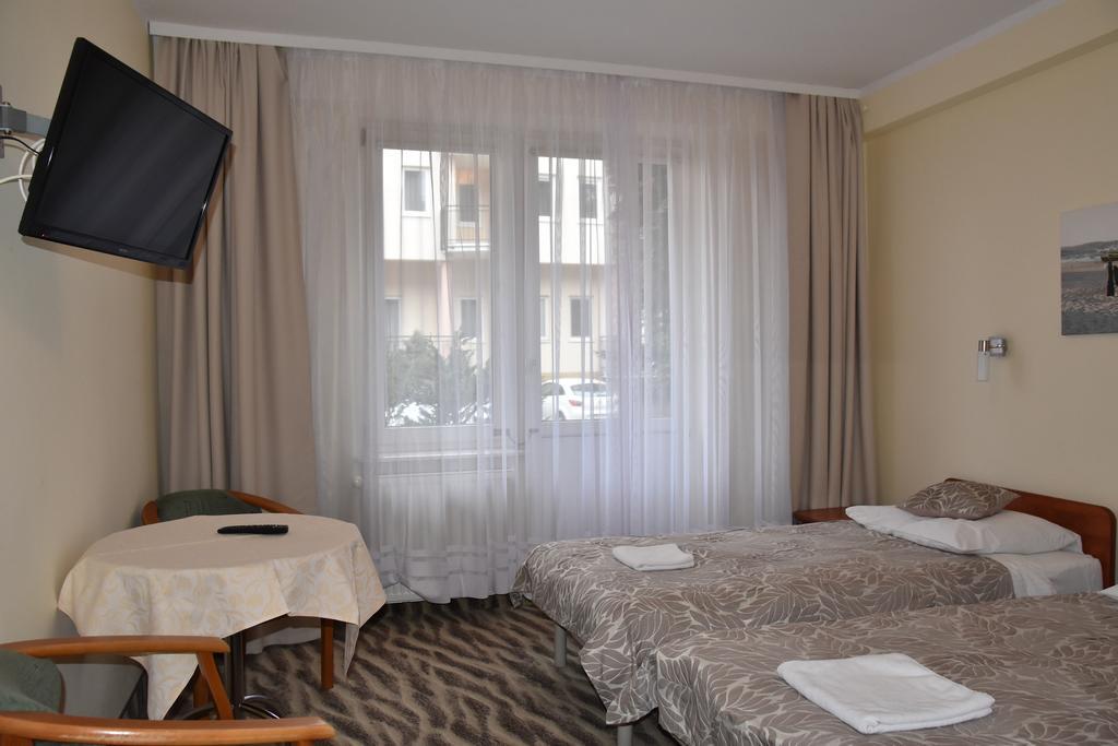 Hotel *** Nat Kołobrzeg Extérieur photo