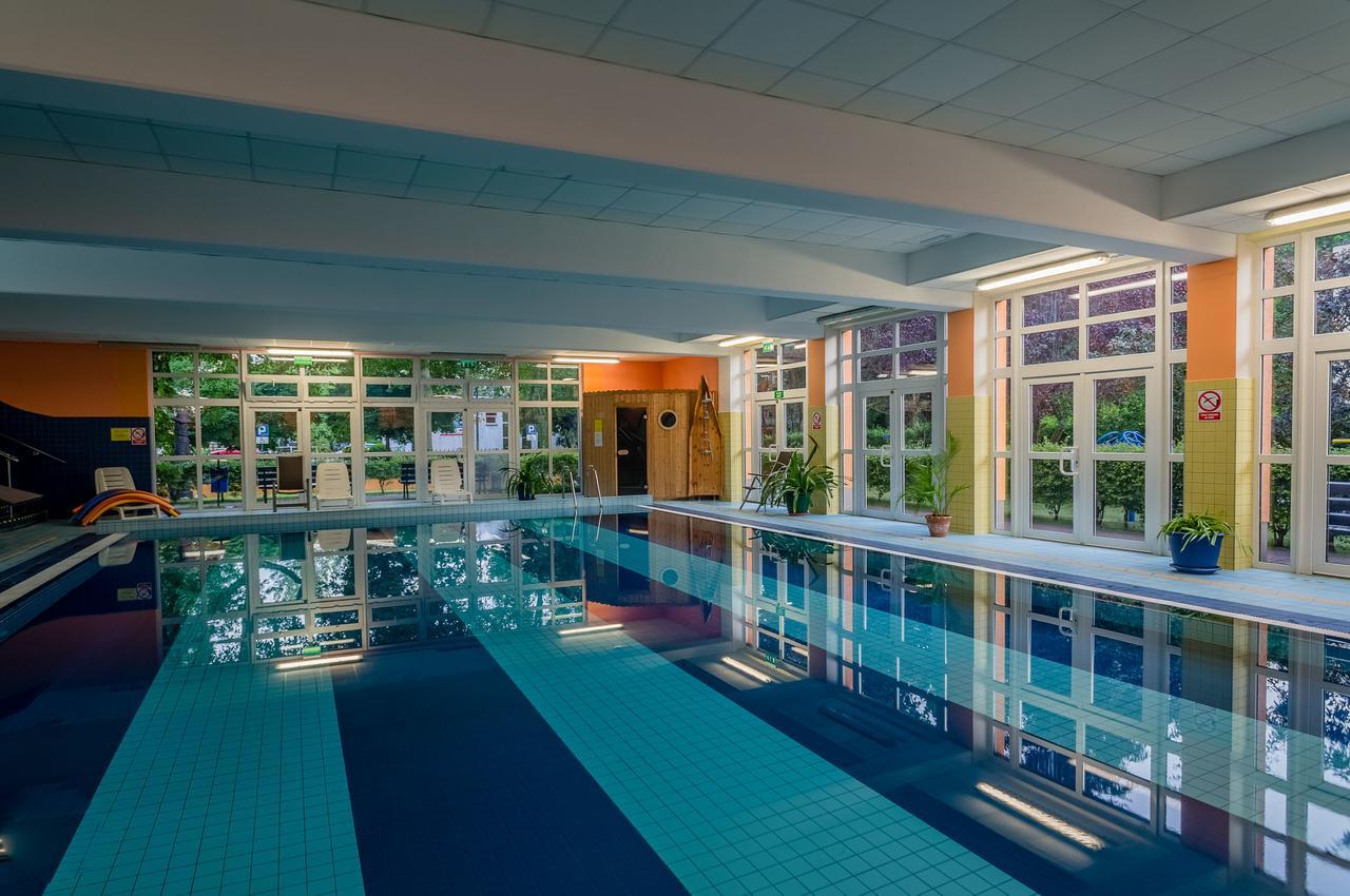 Hotel *** Nat Kołobrzeg Extérieur photo