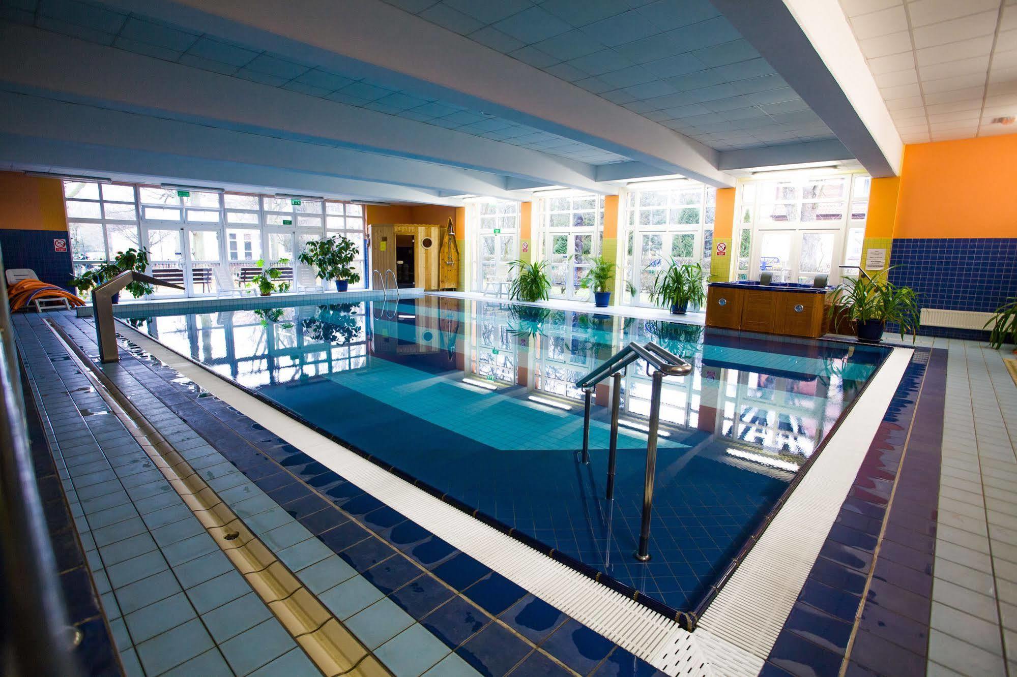 Hotel *** Nat Kołobrzeg Extérieur photo